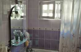 Apartament 3 camere , 63 mp utili, bloc izolat termic , zona Hotel Royal!!