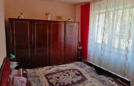 Apartament 3 camere , 63 mp utili, bloc izolat termic , zona Hotel Royal!!