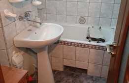 Apartament 4 camere, etaj intermediar, parcare, zona Big Center