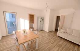 Apartament de vanzare, 3 camere, 70 mp, parcare! Zona Vivo!