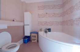 Apartament de vanzare, 3 camere, 70 mp, parcare! Zona Vivo!