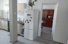 Apartament renovat, 2 camere decomandat, 53 mp utili + 23 mp balcon, garaj, priveliste, zona Calea Manastur!