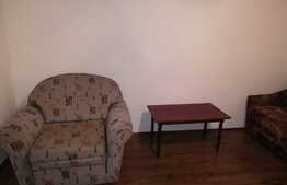 Garsoniera, 28 mp, decomandata, zona strazii Parang