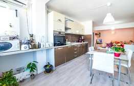 Apartament 2 camere, 68 mp, lux, parcare fara CF, zona strazii Florilor