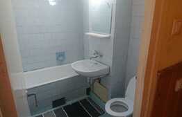 Apartament 3 camere, etaj intermediar, parcare, zona Kaufland