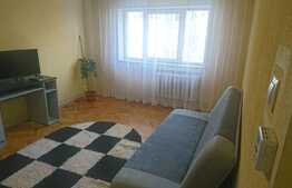 Apartament 3 camere, etaj intermediar, parcare, zona Kaufland
