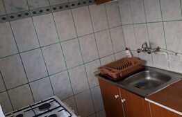 Garsoniera, 28 mp, mobilata si utilata, zona strazii Zorilor