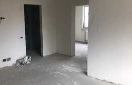 Apartament 3 camere, 63 mp, loc de parcare, zona Teilor!