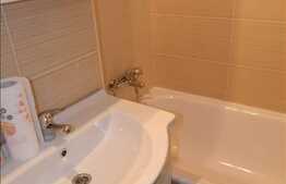 2 camere, 52 mp, decomandat, mobilat modern, zona 21 Decembrie! Prima inchiriere