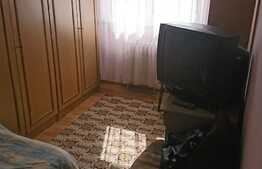 Apartament 3 camere, etaj intermediar, garaj, zona Big