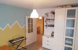 Apartament 2 camere, decomandat, 54 mp utili, parcare, zona restaurant Roata.