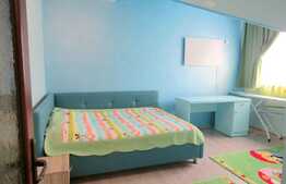 Apartament in vila, 3 camere, 148 mp. Zona Avram Iancu!