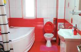 Apartament spatios, la pret sub media pietei perfect pentru.....