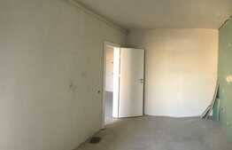 Apartament 2 camere, 43 mp, etaj intermediar