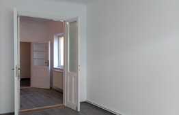 Spatiu birouri in imobil tip casa, 75 mp, zona Farmec