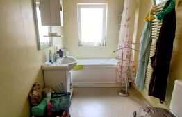 Apartament de 2 camere, 57mp, etaj intermediar! Zona strazii Eroilor!