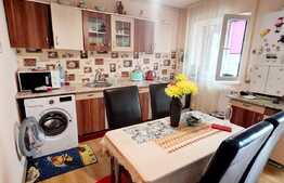 Apartament de 2 camere, 57mp, etaj intermediar! Zona strazii Eroilor!