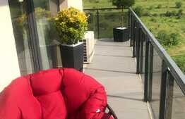 Apartament cu 3 camere, parcare, terasa, mobilat lux, zona Sopor