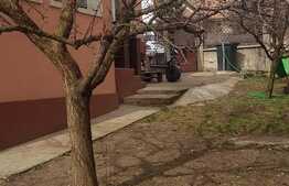 Casa 3 camere, 70 mp, recent renovat, teren 500 mp, zona Scolii de Politie