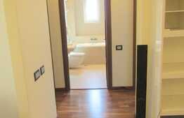 Apartament de lux , constructie noua, 3 camere, 94 mp la cheie, loc de parcare subteran, zona Piata Engels 