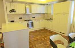 Apartament de lux , constructie noua, 3 camere, 94 mp la cheie, loc de parcare subteran, zona Piata Engels 