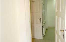 Apartament cu 3 camere, nemobilat