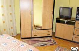 3 camere de vanzar, zona Billa