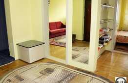 3 camere de vanzar, zona Billa