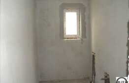 Pret BUN la 2 cam in imobil nou!