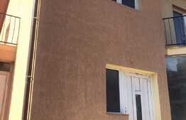 Duplex semifinisat, 110 mp+garaj, curte de 100 mp, zona strazii Ioan Rus!