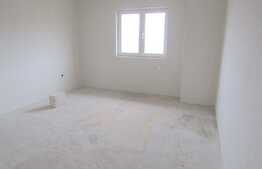 Duplex semifinisat, 110 mp+garaj, curte de 100 mp, zona strazii Ioan Rus!