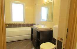 Apartament 3 camere, 56 mp, terasa 13 mp, loc de parcare! Zona strazii Porii!