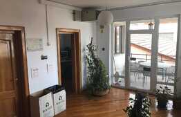 Casa 420 mp, 5 parcari, AC, zona Piata Fraternitatii