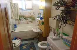 Apartament 3 camere, etaj intermediar, parcare, zona Nora