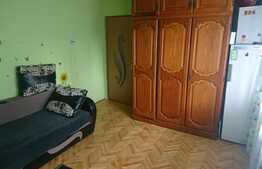 Apartament 3 camere, etaj intermediar, parcare, zona Nora