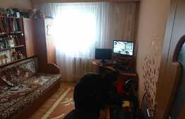 Apartament 3 camere, etaj intermediar, parcare, zona Nora