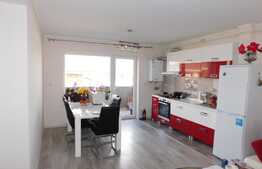 Apartament cu finisaje noi, balcon de 10 mp si loc de parcare