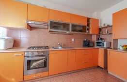 Daca vrei zona buna si un apartament potrivit pentru familie ai ajuns in locul potrivit! Apartament 2 camere, decomandat, 55mp, zona Oncos