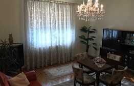 Casa individuala,Curte Comuna, 90 mp, teren 220 mp, zona Traian Vuia