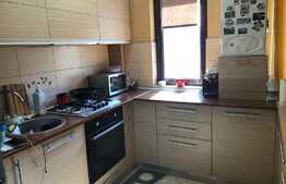 De vanzare apartament cu 3 camere, 57 mp, zona strazii Teilor