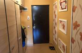 De vanzare apartament cu 3 camere, 57 mp, zona strazii Teilor