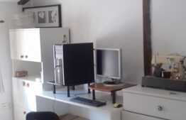 Casa de vanzare 130 mp utili, teren 151mp, zona de case!