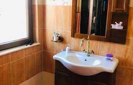 De vanzare casa la cheie, 120 mp utili, 136 mp terasa, 500 mp teren,  cu panorama spre Faget