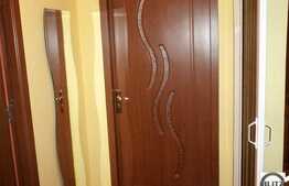 2 camere de vanzare in zona strazii Porii