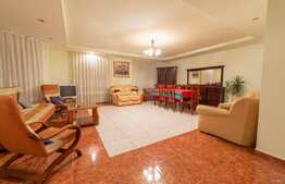 Casa de vanzare, 180 mp, 690 mp teren, zona exclusivista de case!