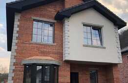 Casa individuala de vanzare cu garaj , 118 mp, teren 400, zona de case! 