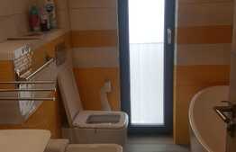 3 camere, 74 mp, terasa, parcare, zona Riviera Luxury Residence