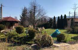 Daca te-ai saturat de galagia unui oras mare si doresti o zona linistita ...