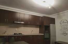 Apartament 3 camere, 60mp, loc parcare, zona strazii Muzeul Apei!