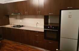 Apartament 3 camere, 60mp, loc parcare, zona strazii Muzeul Apei!